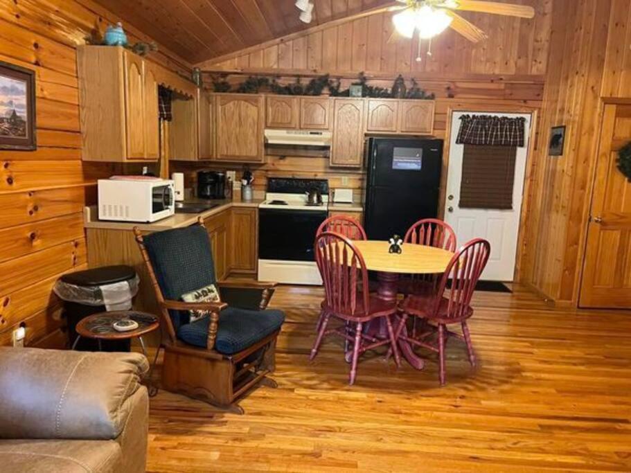 Beary Tale! Your Happily Ever After Starts Here! Sevierville Luaran gambar